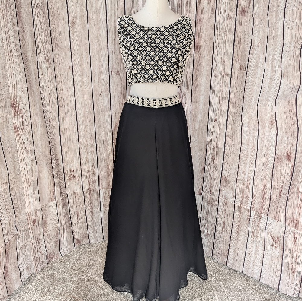 Black / Off White Indo Western Crop Top Palazzo Outfit With Sleeveless Jacket